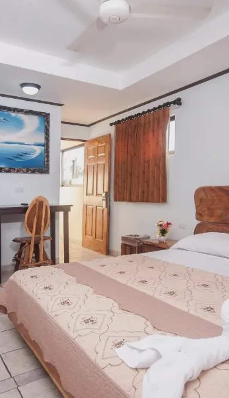 Cadillac Rock Beach Hotel