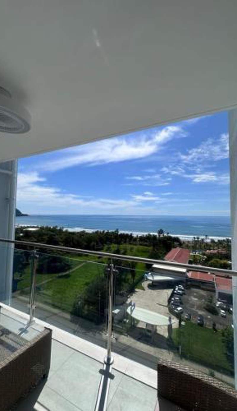 16th Floor Oceanview Bliss
