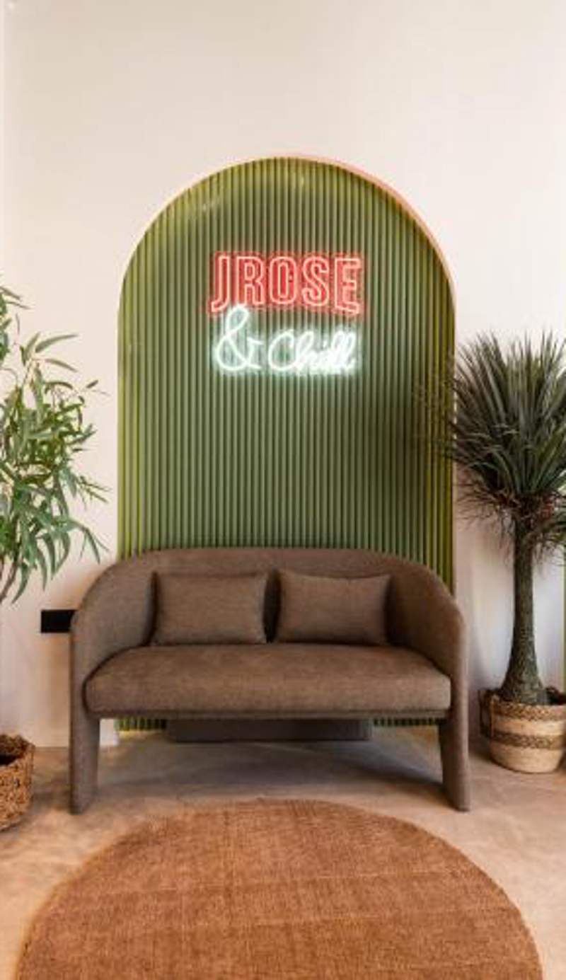 Jrose Hotel
