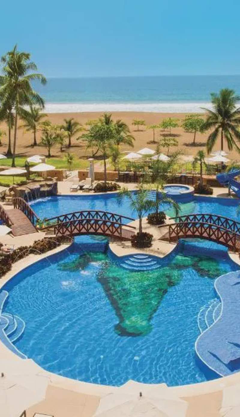 Crocs Resort & Casino