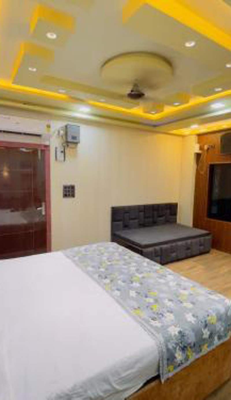 Radhika Home Stay