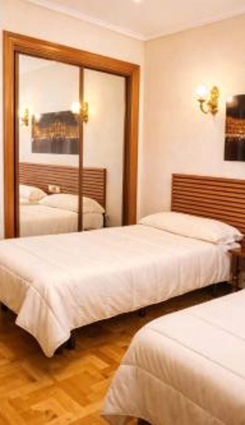 Hotel Castellano I
