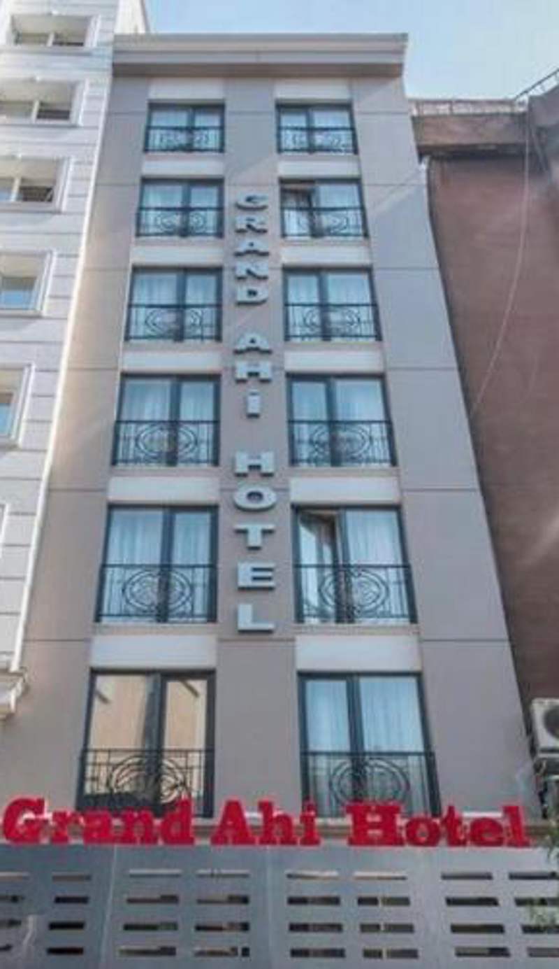 Grand Ahi Hotel