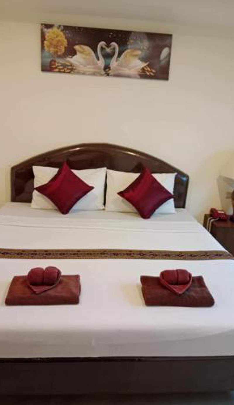 Pearl Place Hotel