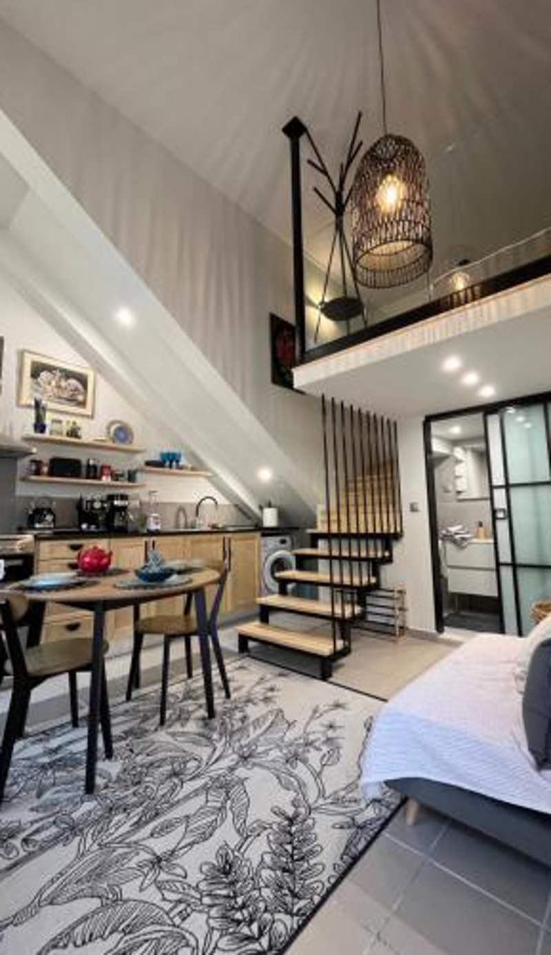 Cute Tiny Loft in Mantouki