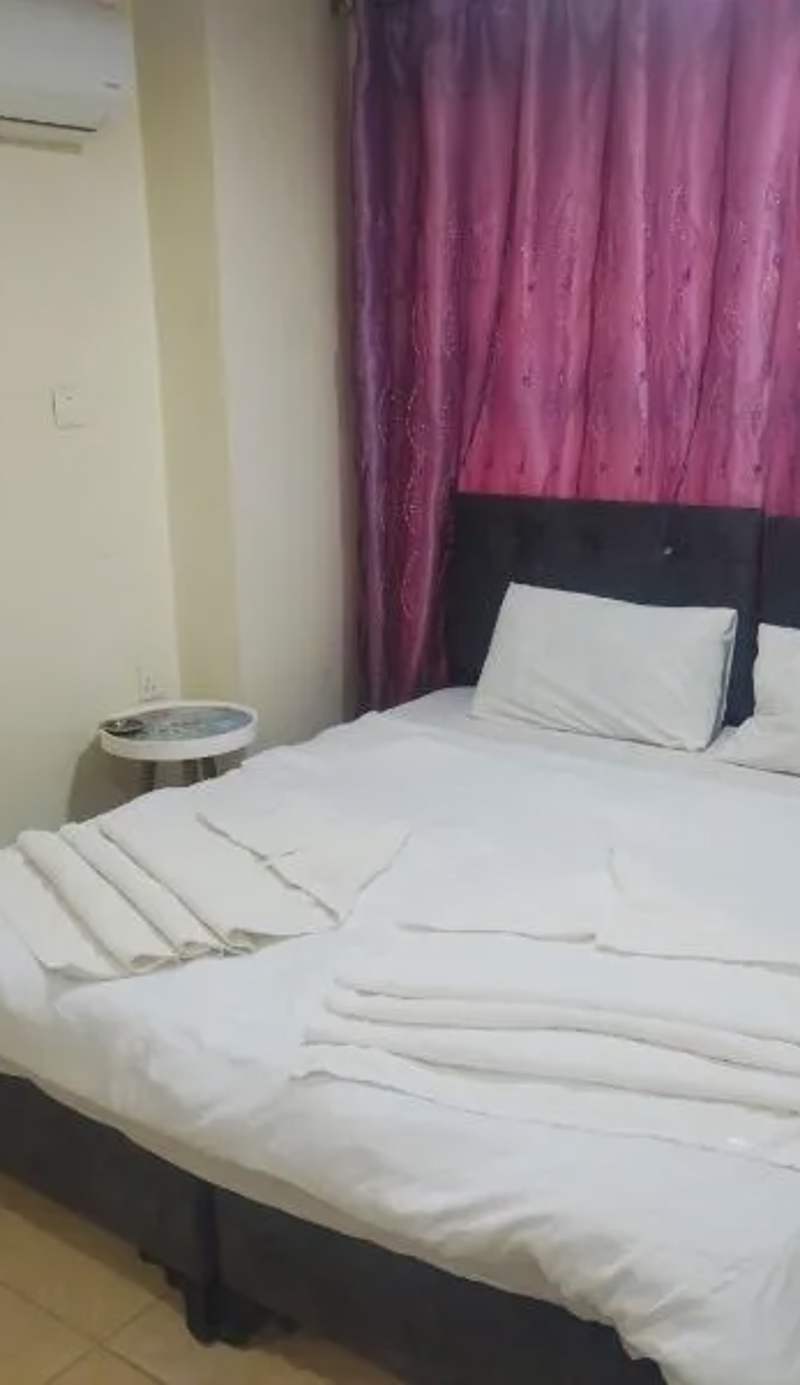 Farah Plaza Hostel &Hotel Apartments