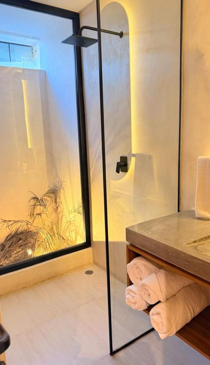 Your Ideal Retreat GF Oasis with Pool Access for 3