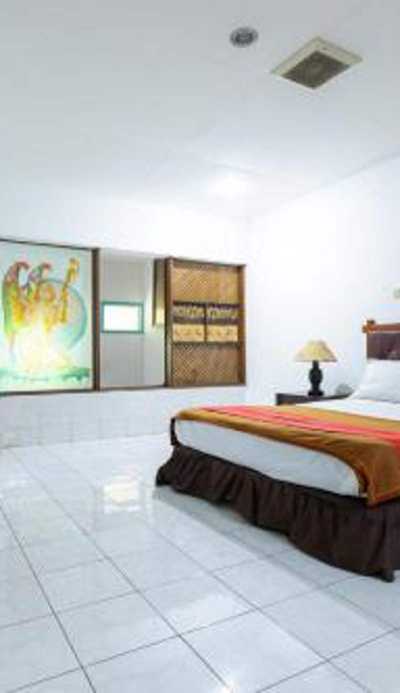 RedDoorz Plus near Jalan Baru Bogor