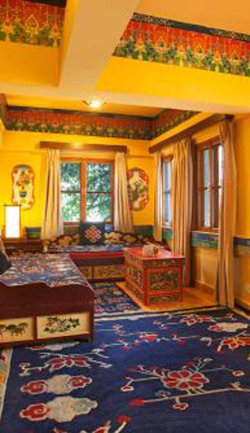 Chonor House