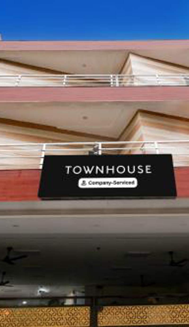 Super Townhouse Gomti Nagar Station Formerly Budget In