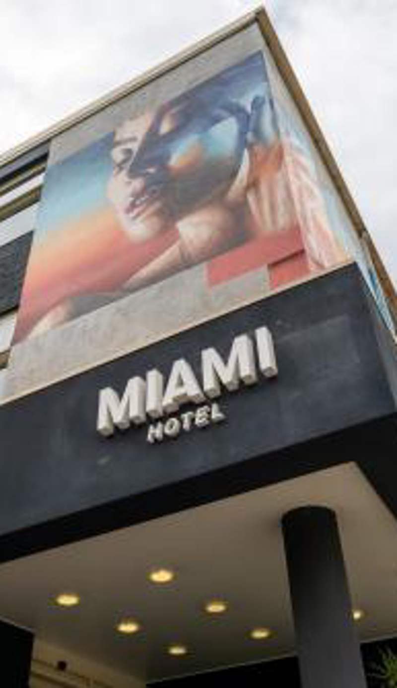 Miami Hotel Melbourne