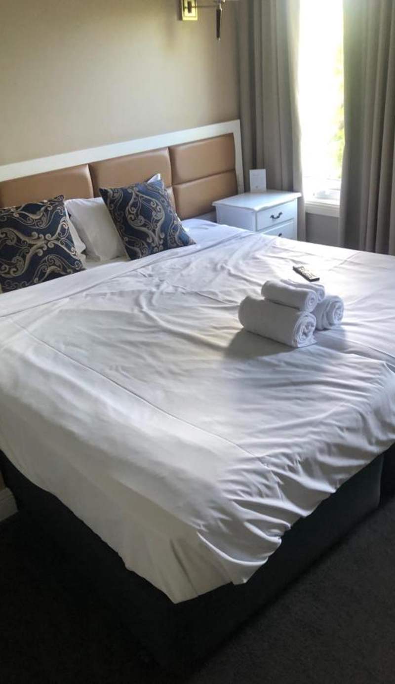 Lily Sands Inn