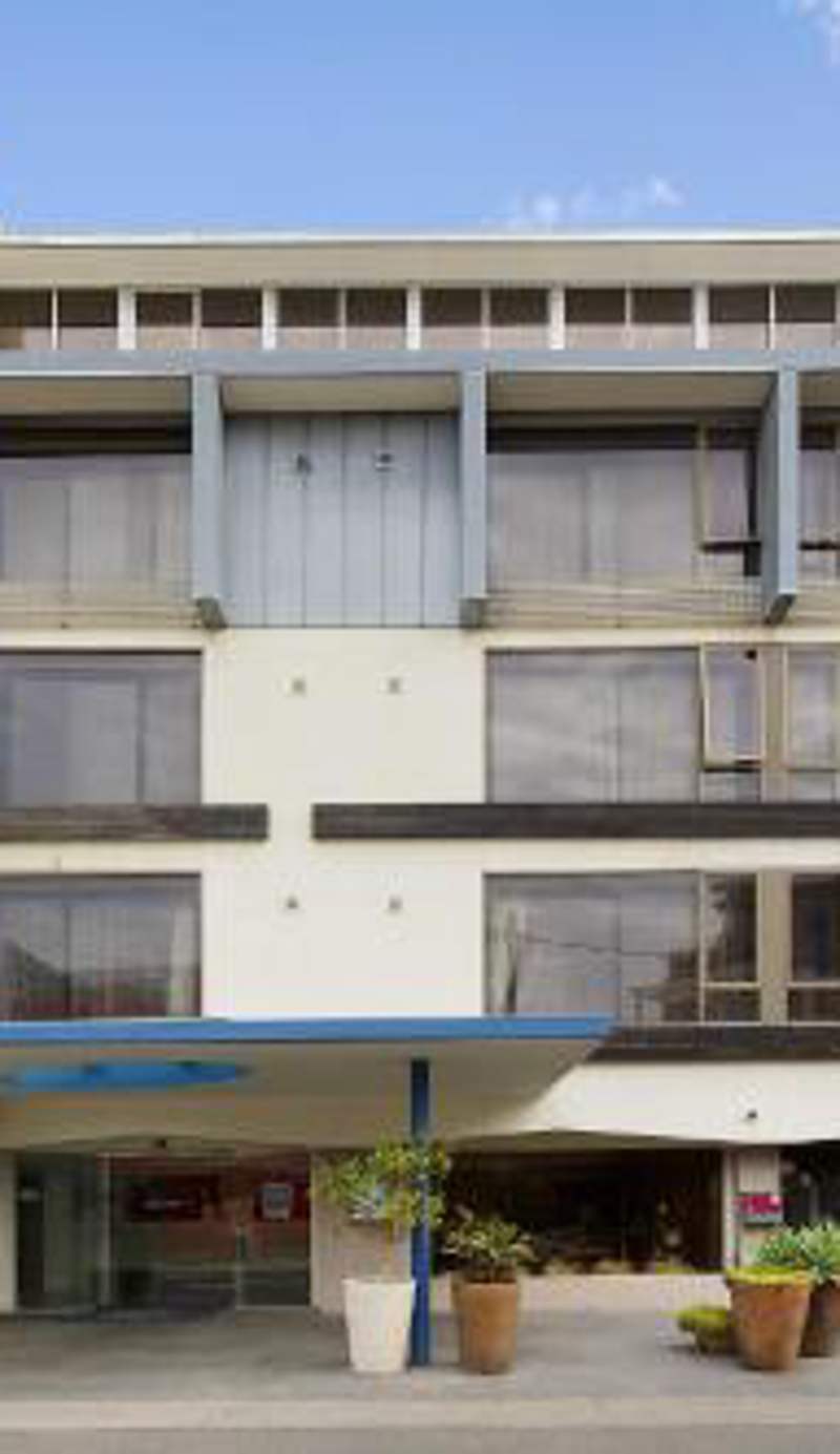 Cosmopolitan Hotel and Apartments