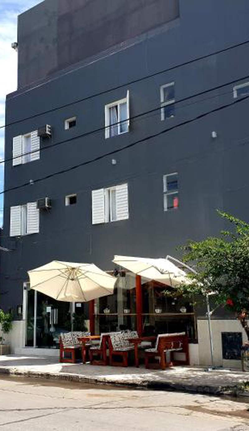 Hotel Iris