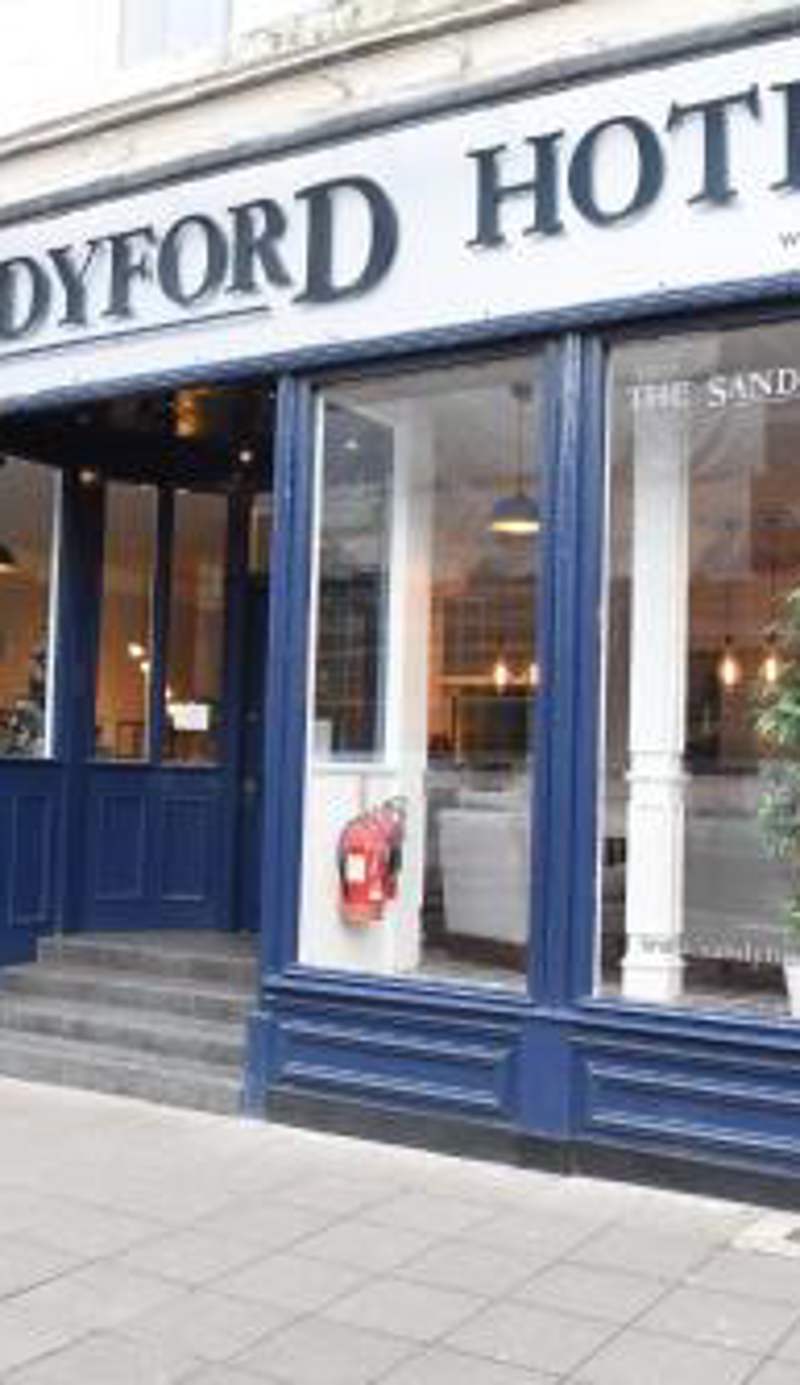 Sandyford Hotel