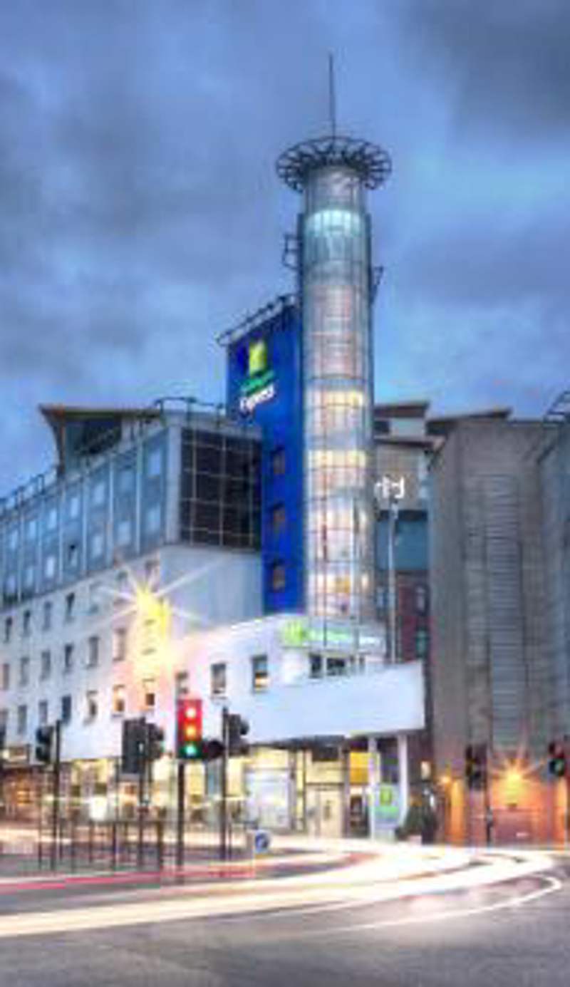 Holiday Inn Express Glasgow City Theatreland by IHG