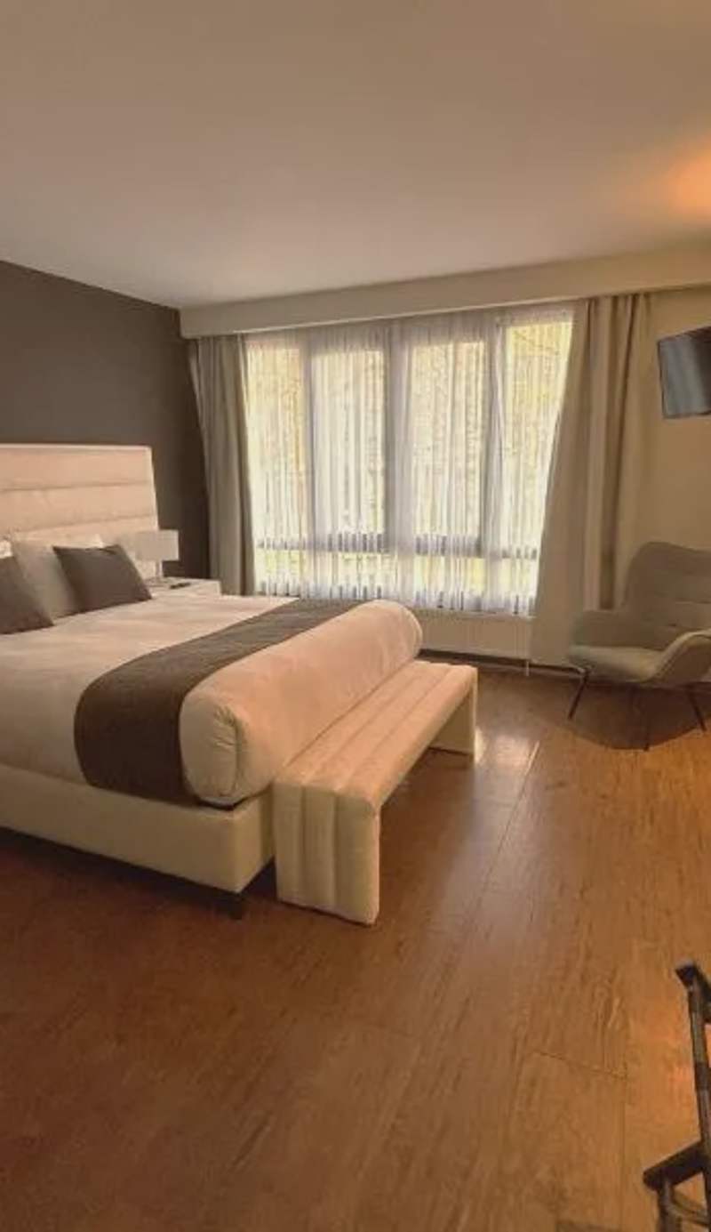 Escale Hotel