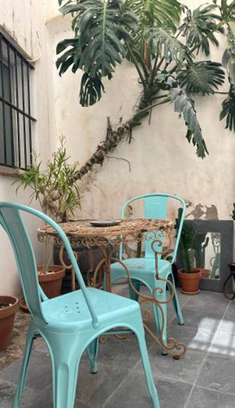 Charming Studio with Private Patio in Old Town