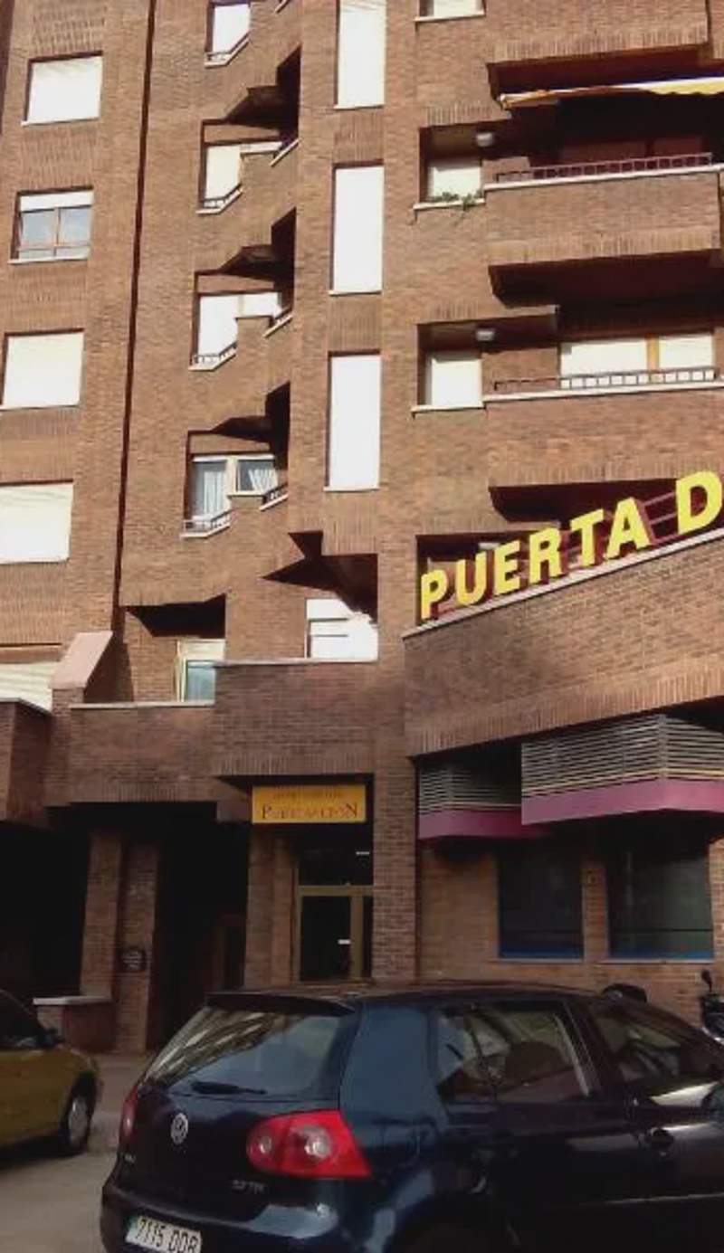 Apartamentos Turisticos Puerta de León