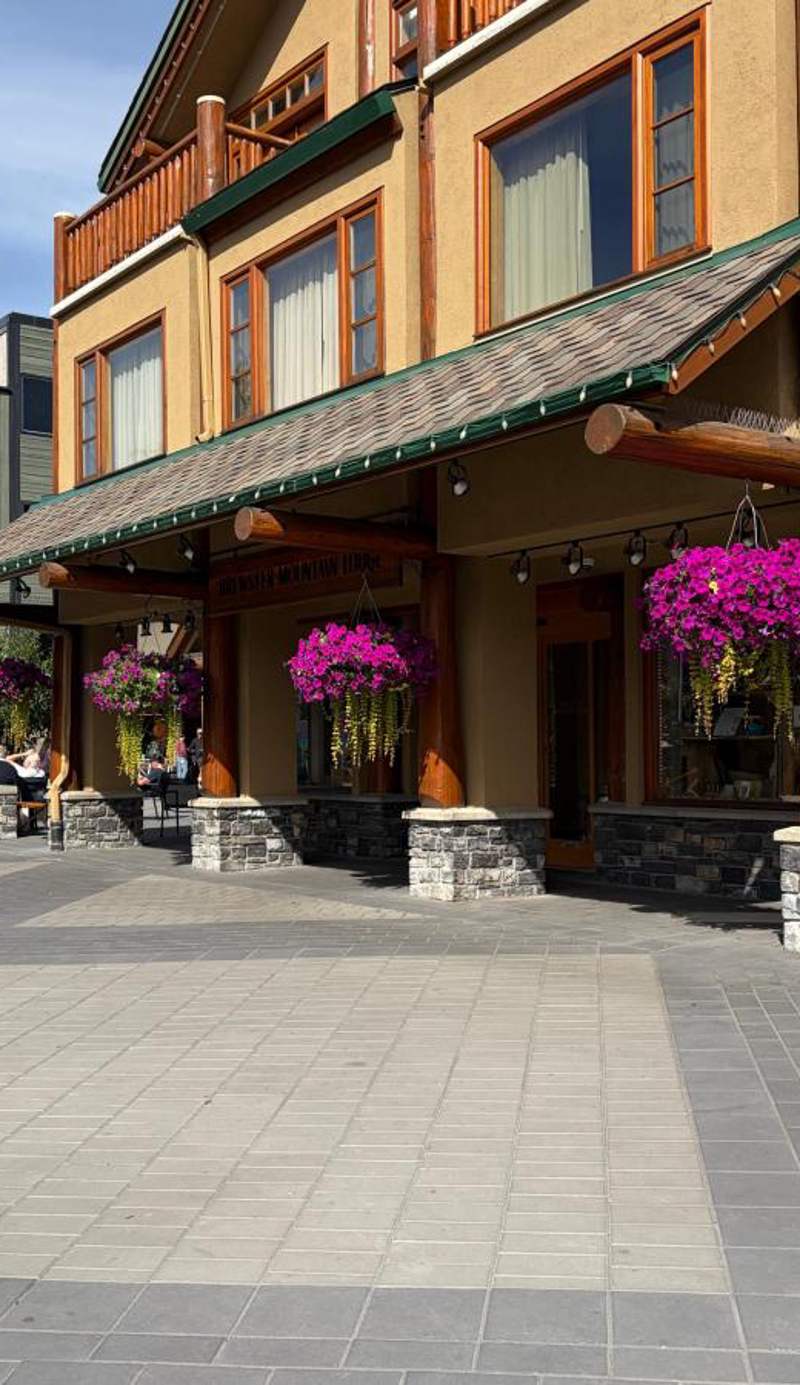 Brewster Mountain Lodge