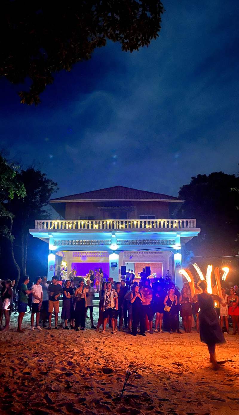 Lovesick Hostel & Bar M'pai Bay
