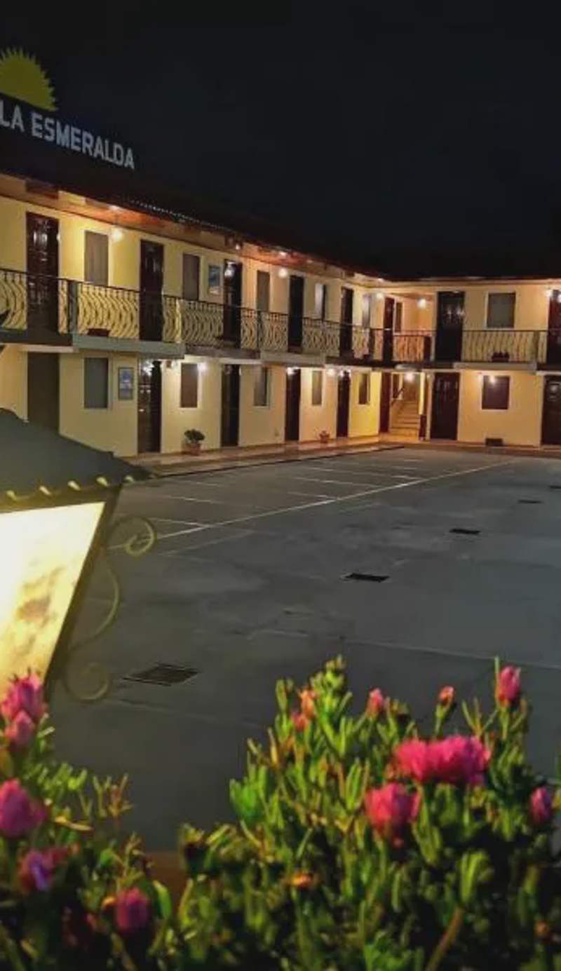 Hotel y Restaurante Villa Esmeralda