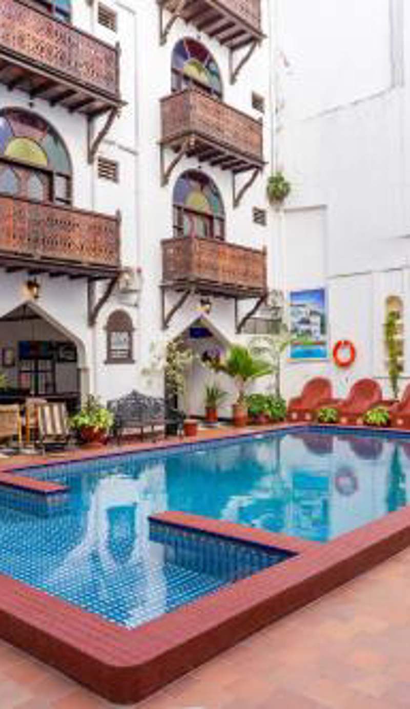 Dhow Palace Hotel