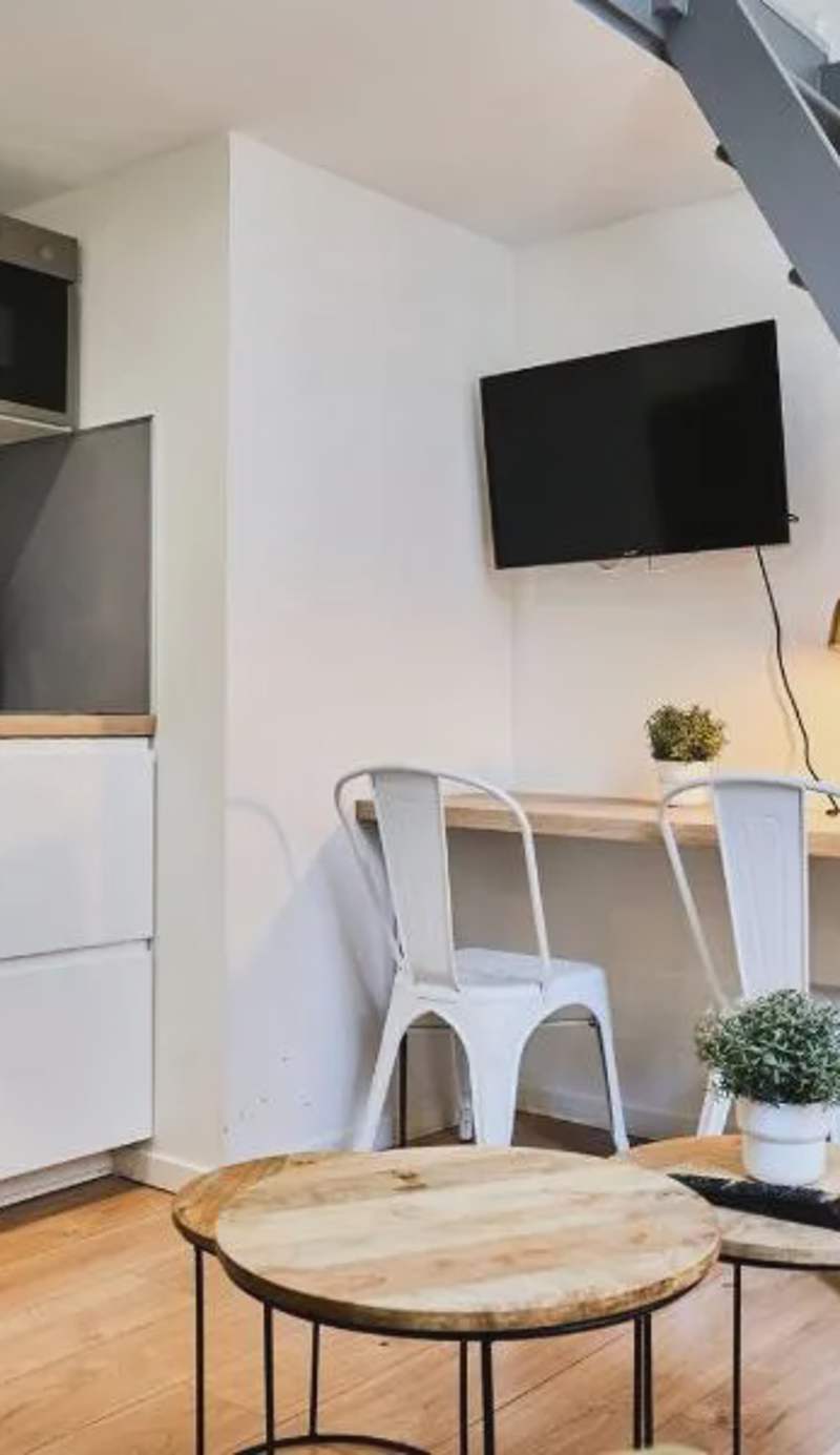 Lille Beaux Arts : studio équipé en mezzanine
