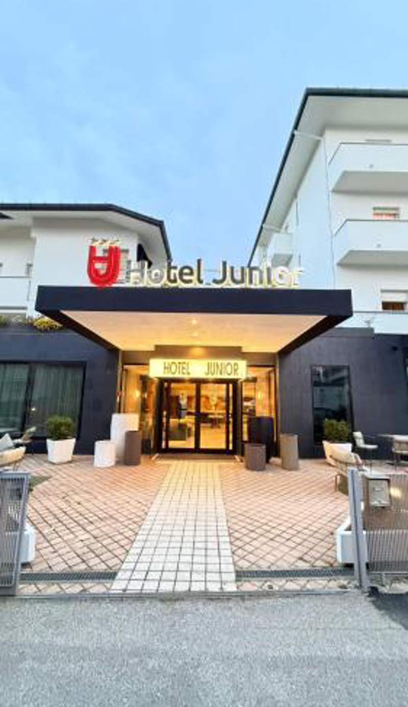 Hotel Junior by OasiGroup Hotels
