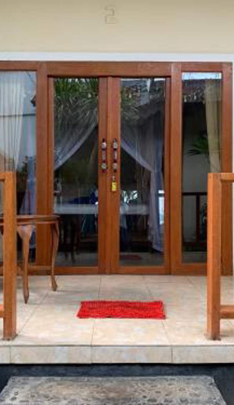 Warung Win Beach & Homestay