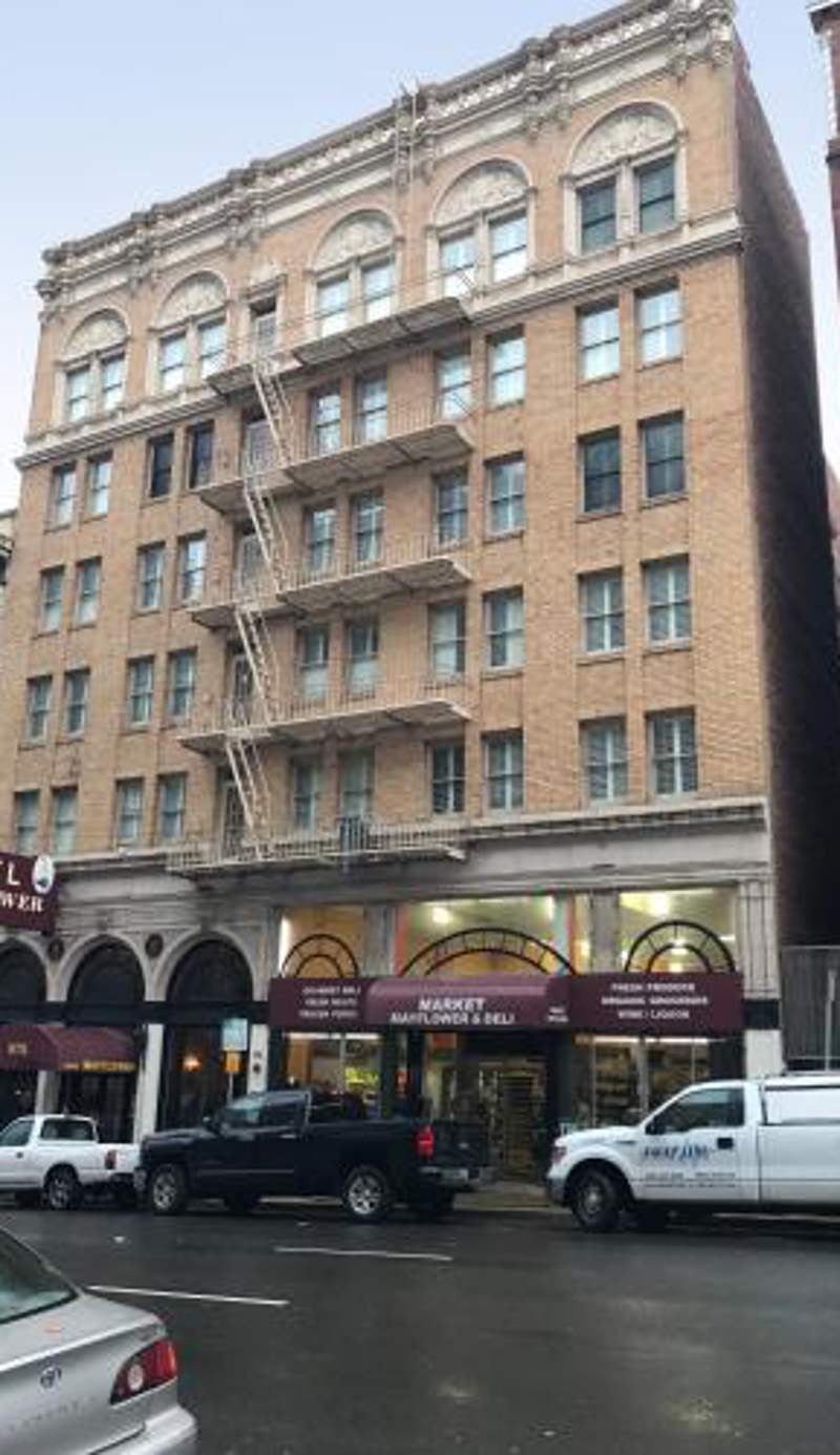 Mayflower Hotel
