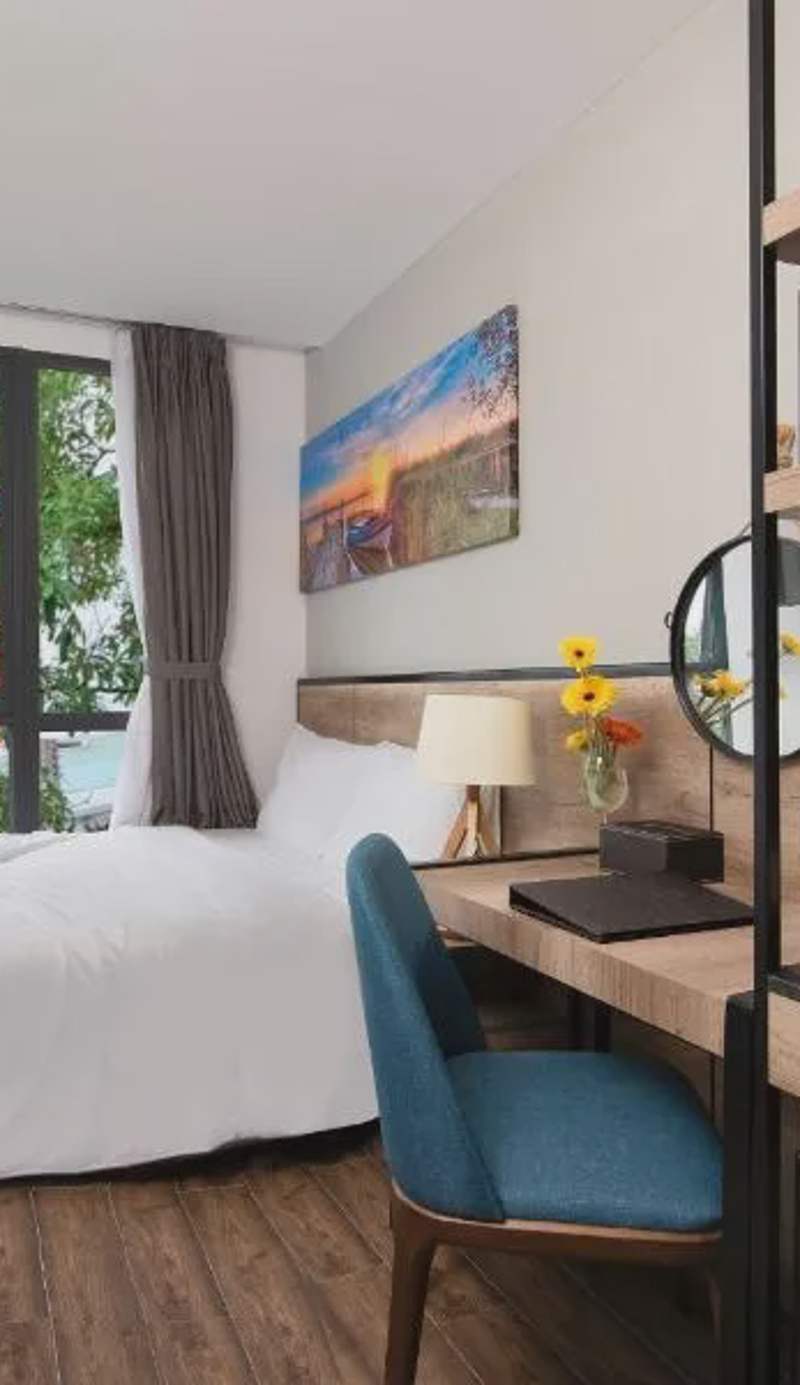 TITAN HOTEL - Formerly known as Golden Lotus Central Hotel