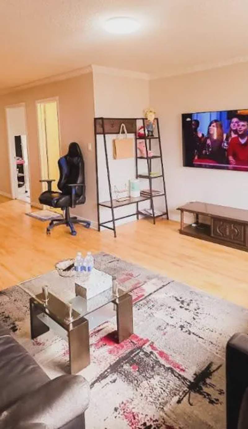 Full Privacy House with Free Parkrings