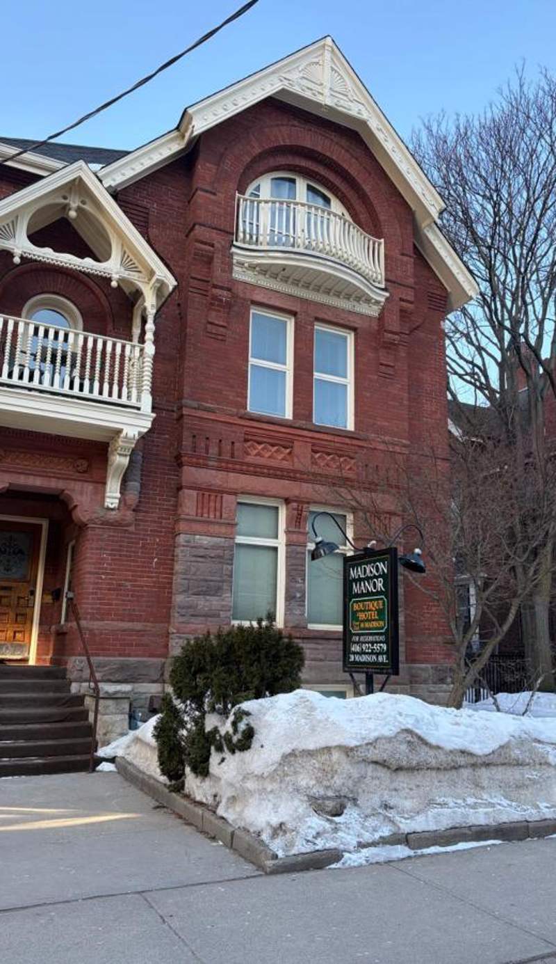 Madison Manor Boutique Hotel