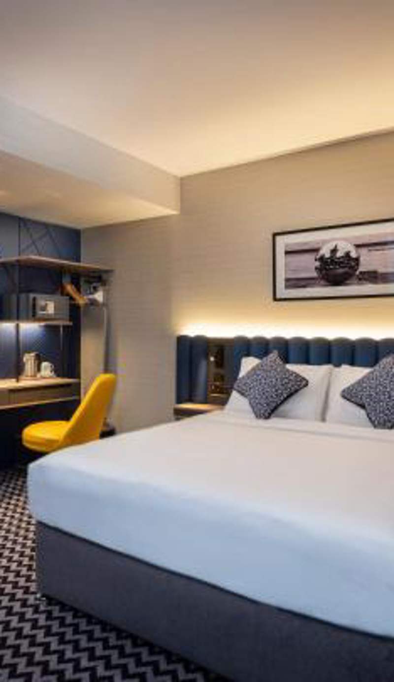 Academy Plaza Hotel