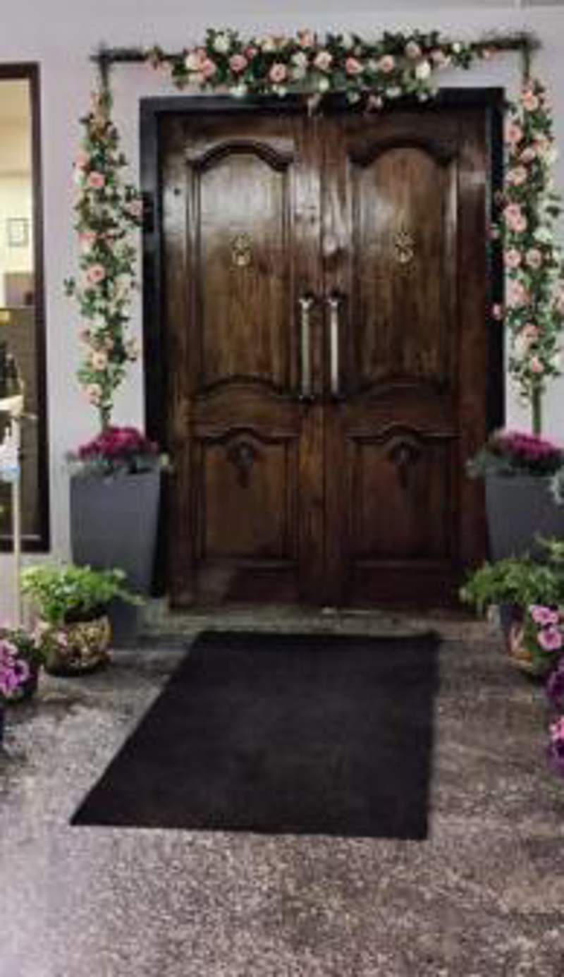 The Arbour Inn