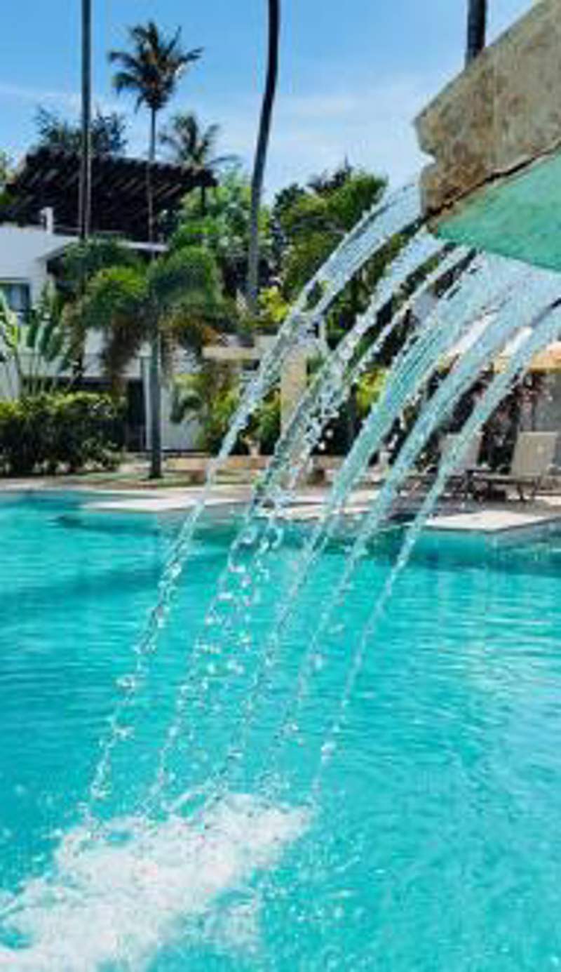 Aligio Beachfront Resort & Spa