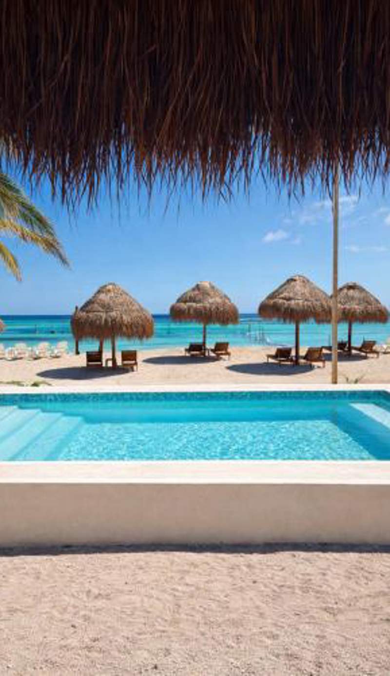 Oneiro Suites with Sea View