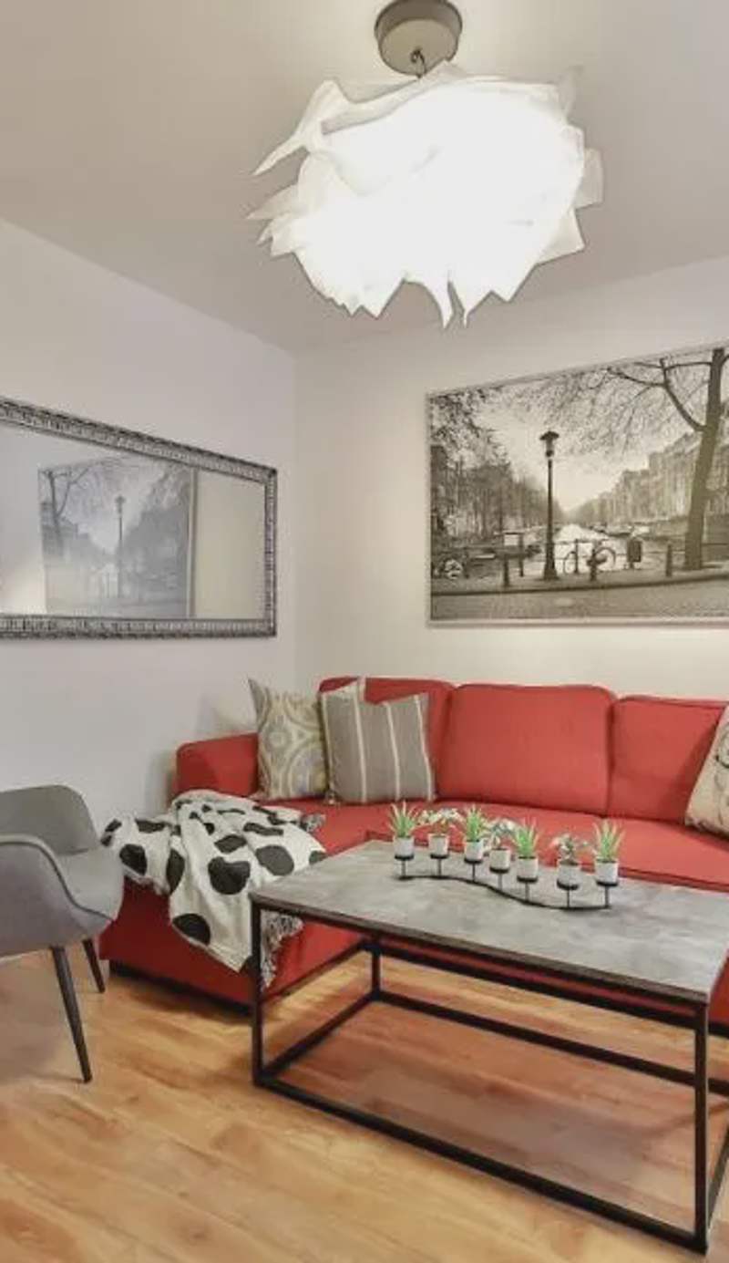100 METERS to METRO BEAUDRY - FULL APARTMENTS - 1 minute walk to the FAMOUS ST CATHERINE STREET - FAST WIFI - WASHER & DRYER ON SITE - Montcalm units