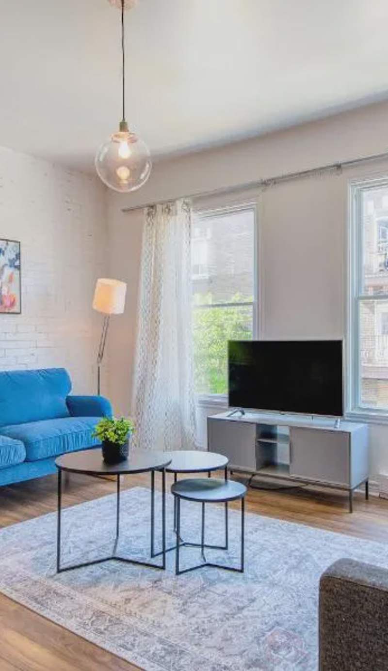Chez Mont Royal Apartments!