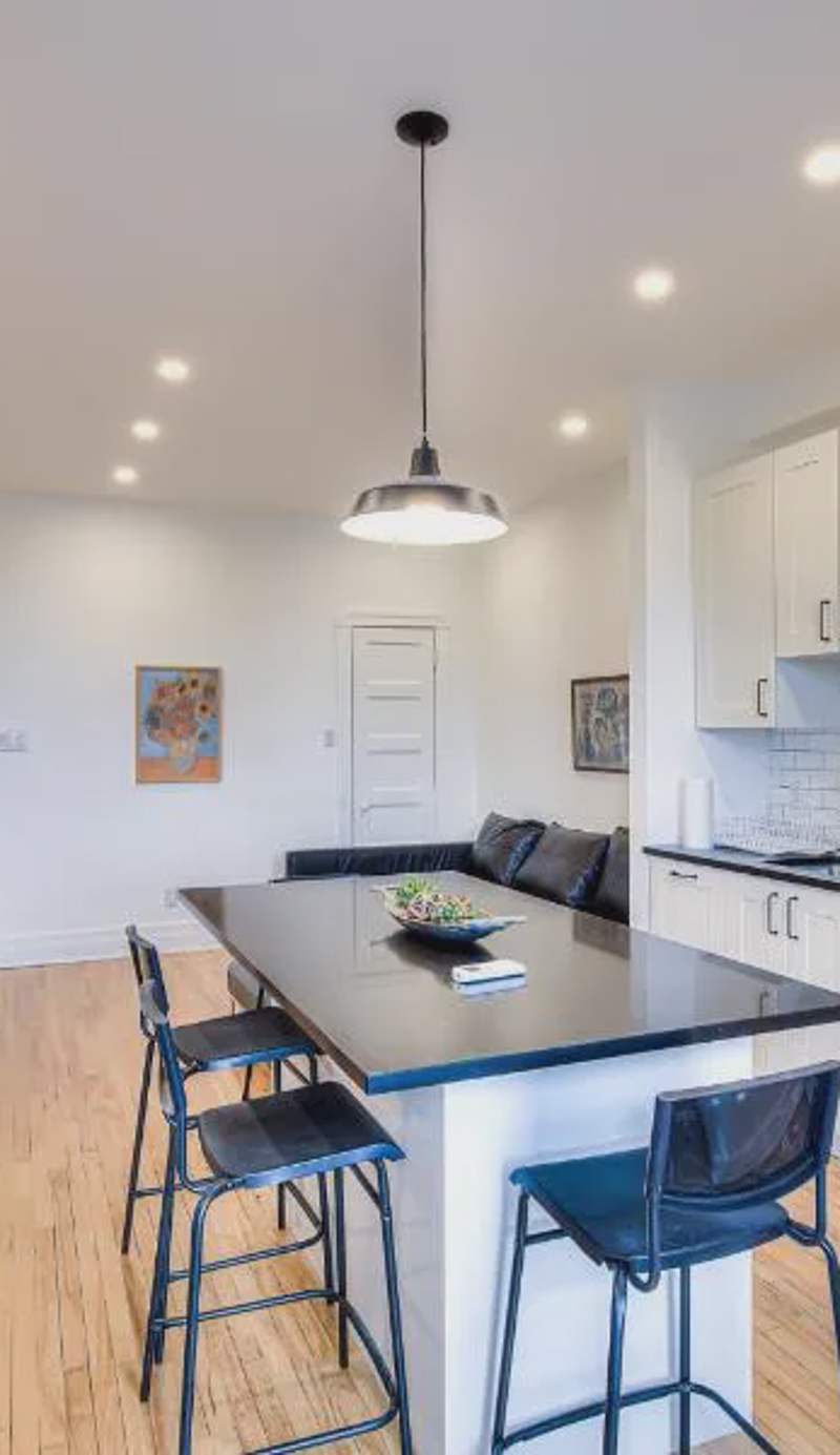 Montreal Vacation & Attractions Home by Downtown & Plateau