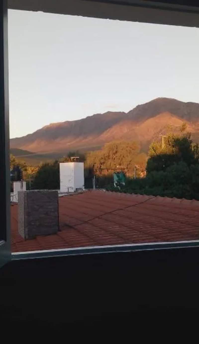 Lomas del Uritorco - Casa de Alq x Temp