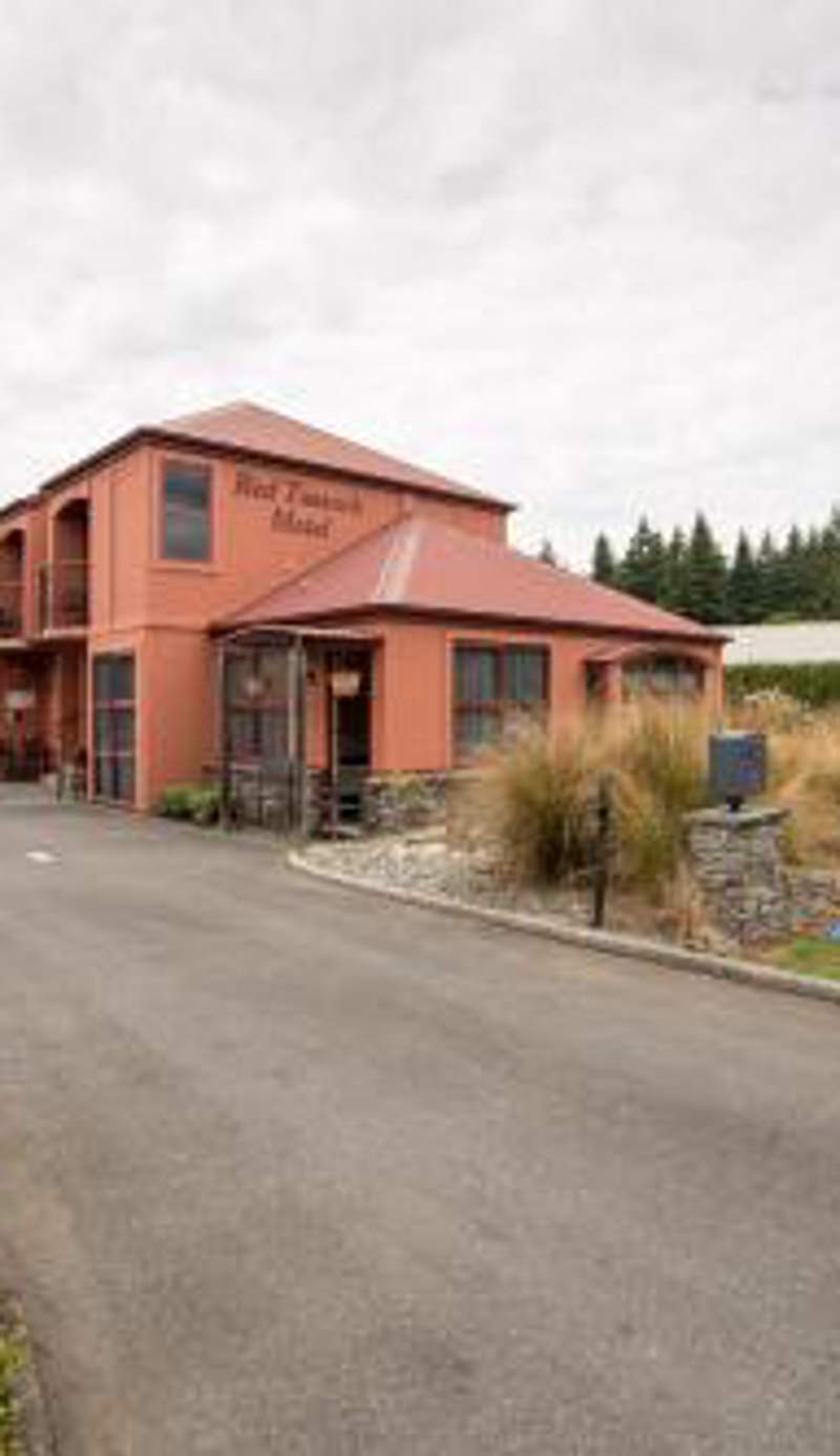 Red Tussock Motel