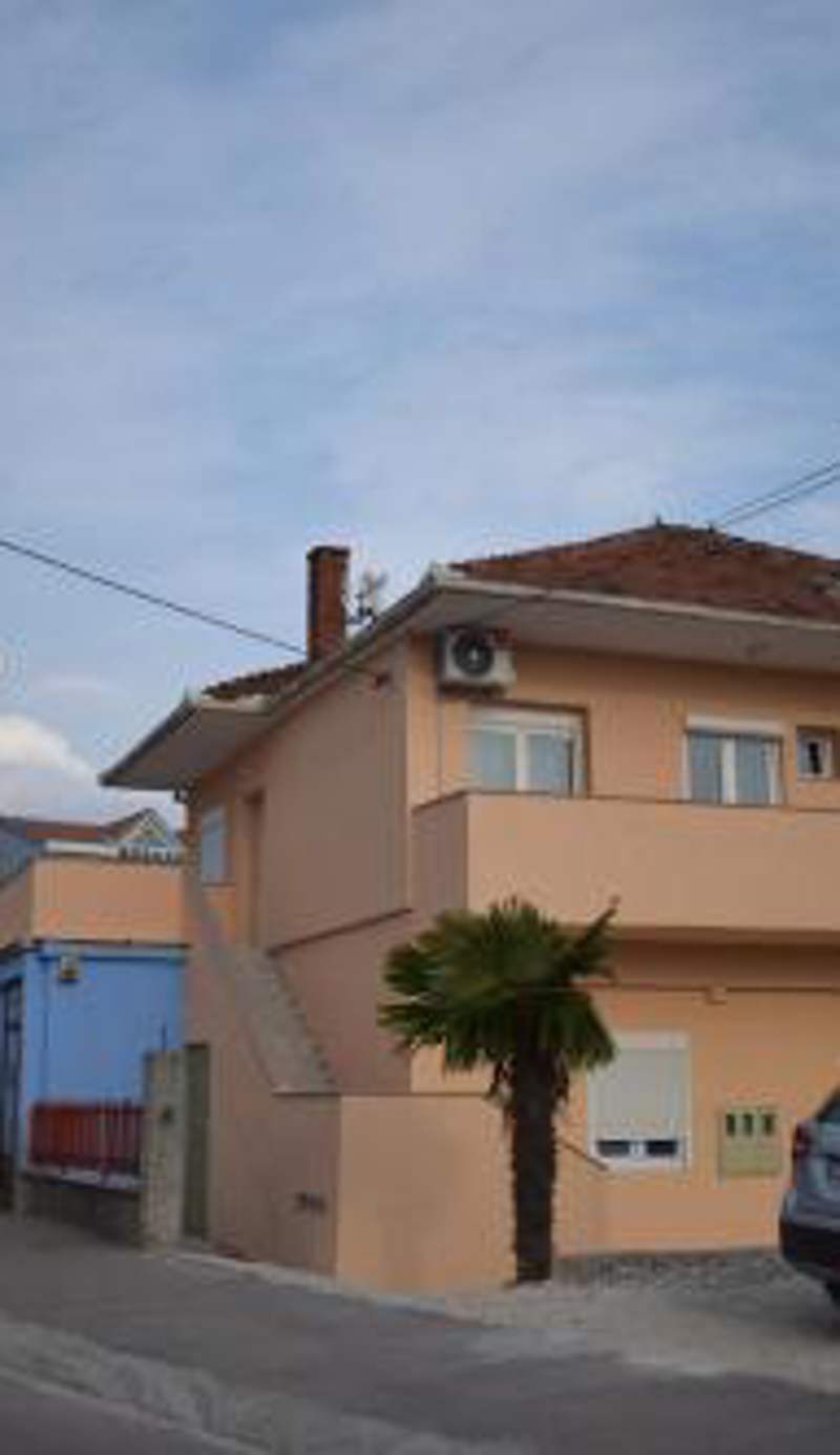 Apartments Nediljko & Mila