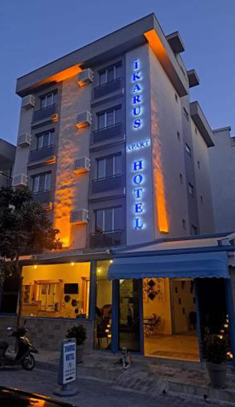 İkarus Hotel