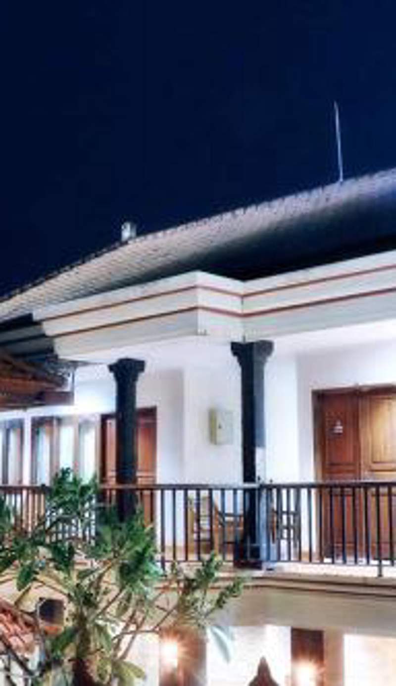 Agus Beach Inn