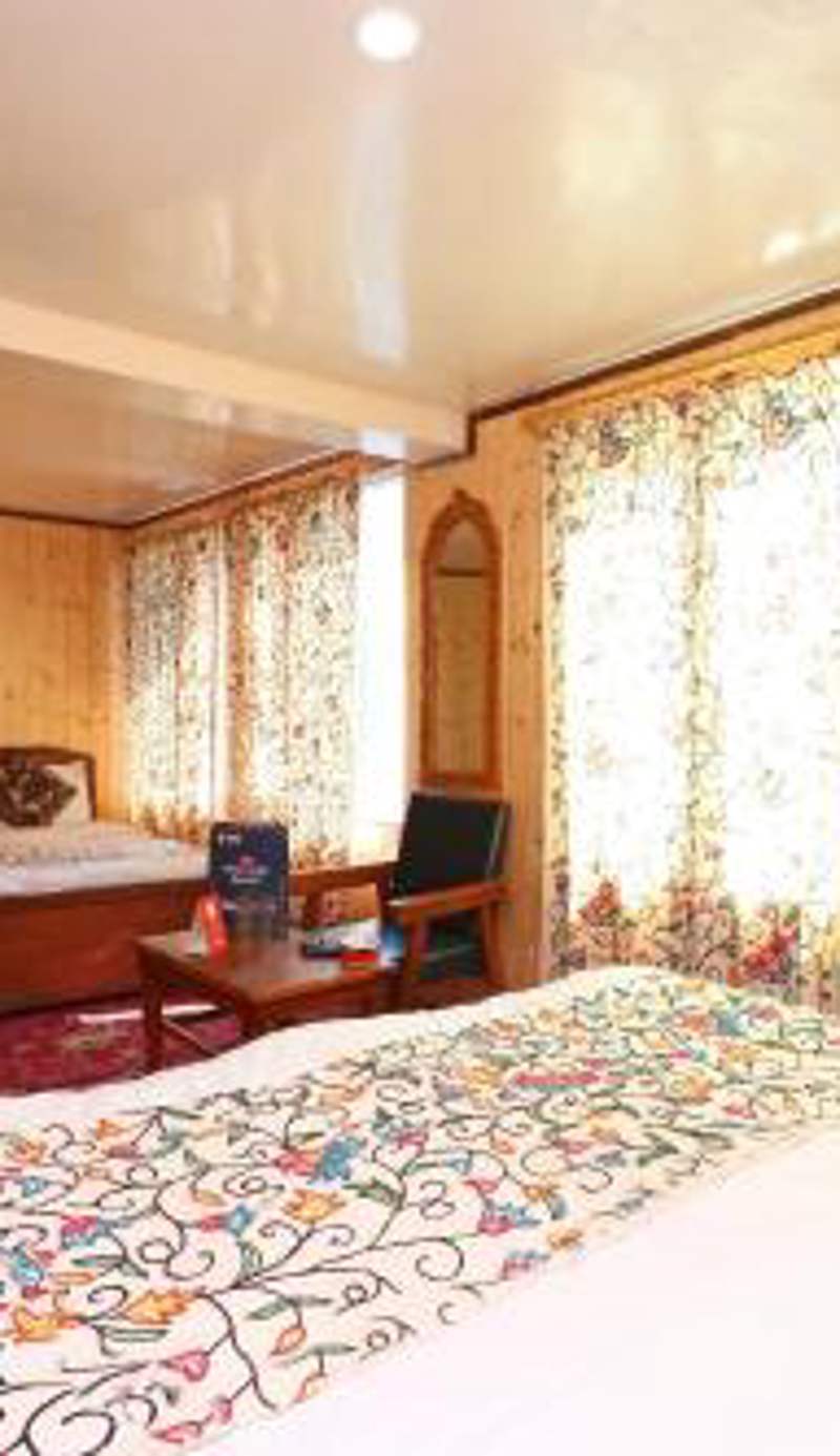 Hotel Bright Palace