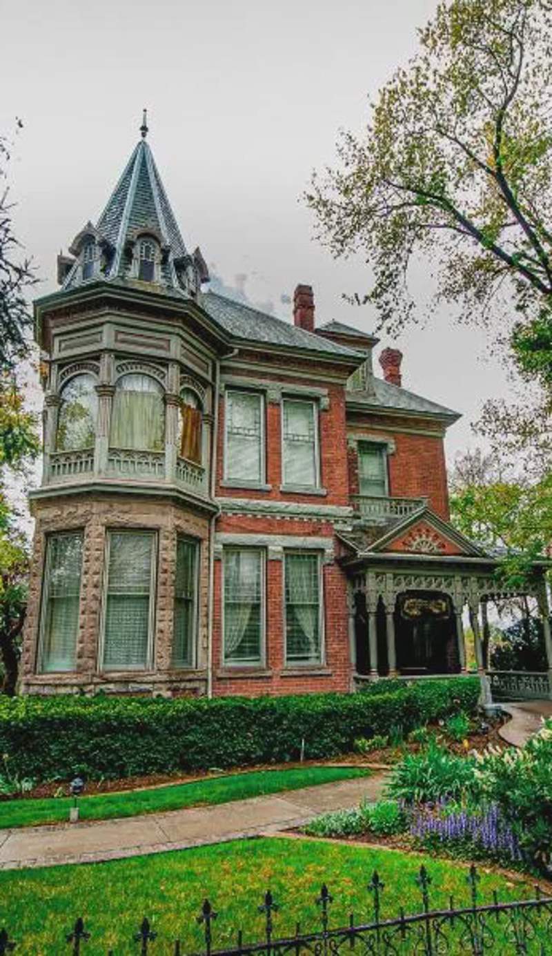 The Anniversary Inn - South Temple