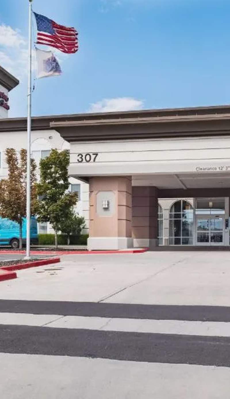 Hampton Inn & Suites Salt Lake City Airport