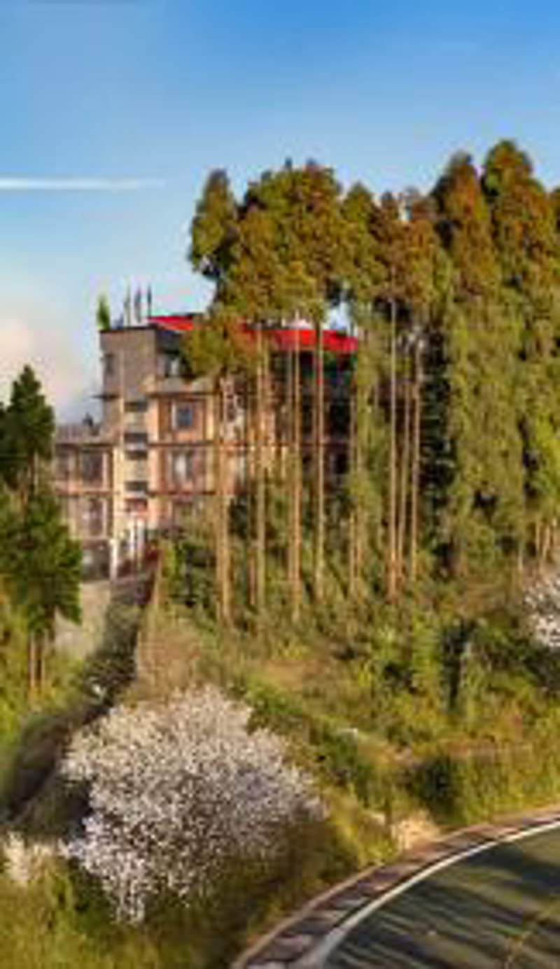 Summit Sherpa Mountain Hotel & Spa